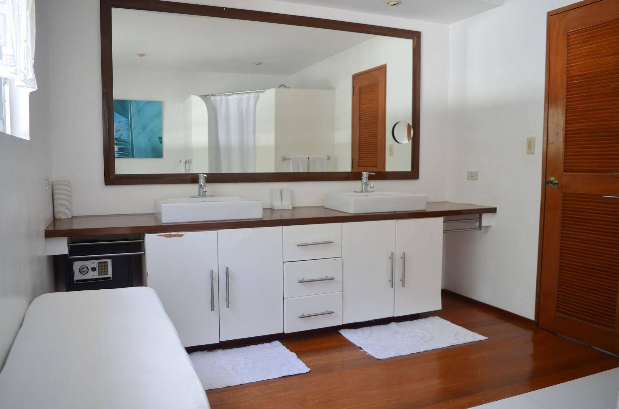 Mabuhay Beach House