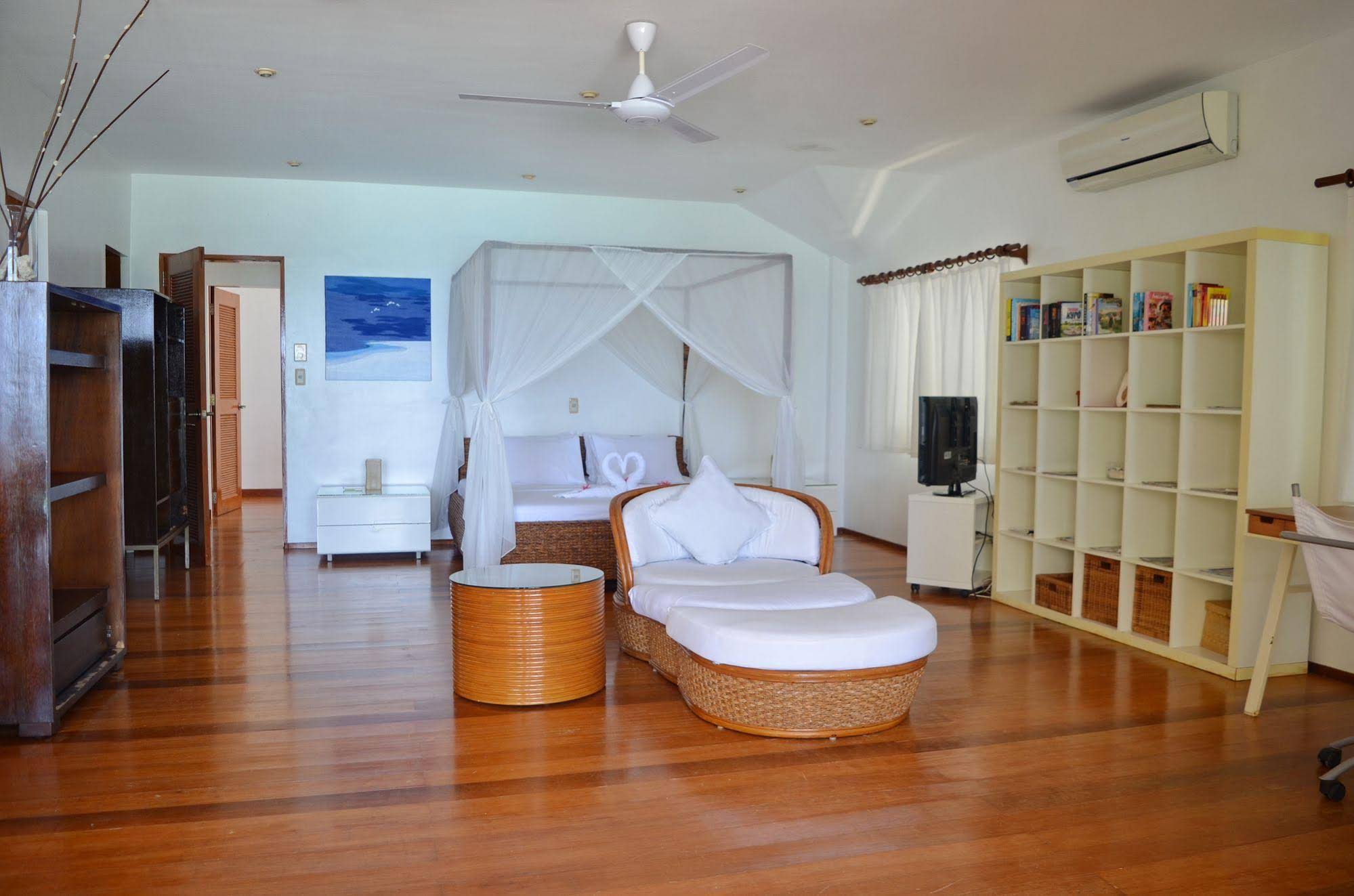 Mabuhay Beach House