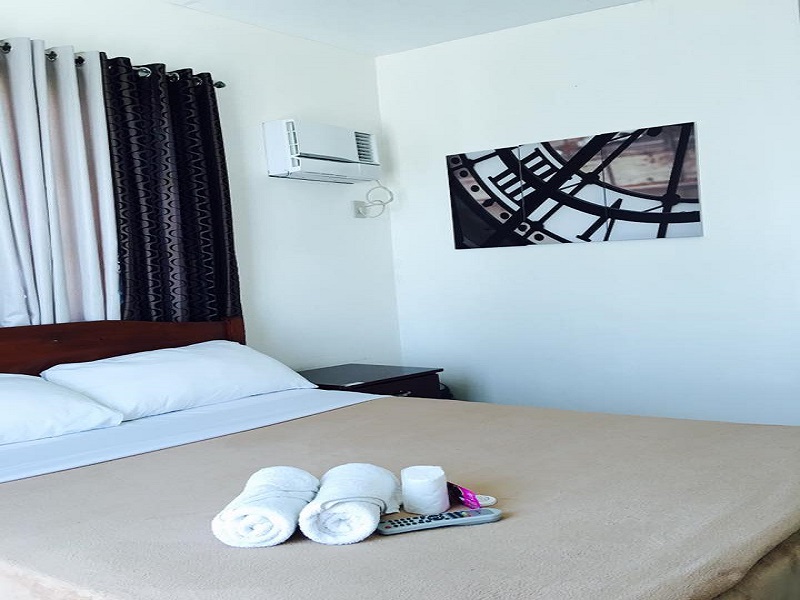 S E Hotel and Residence