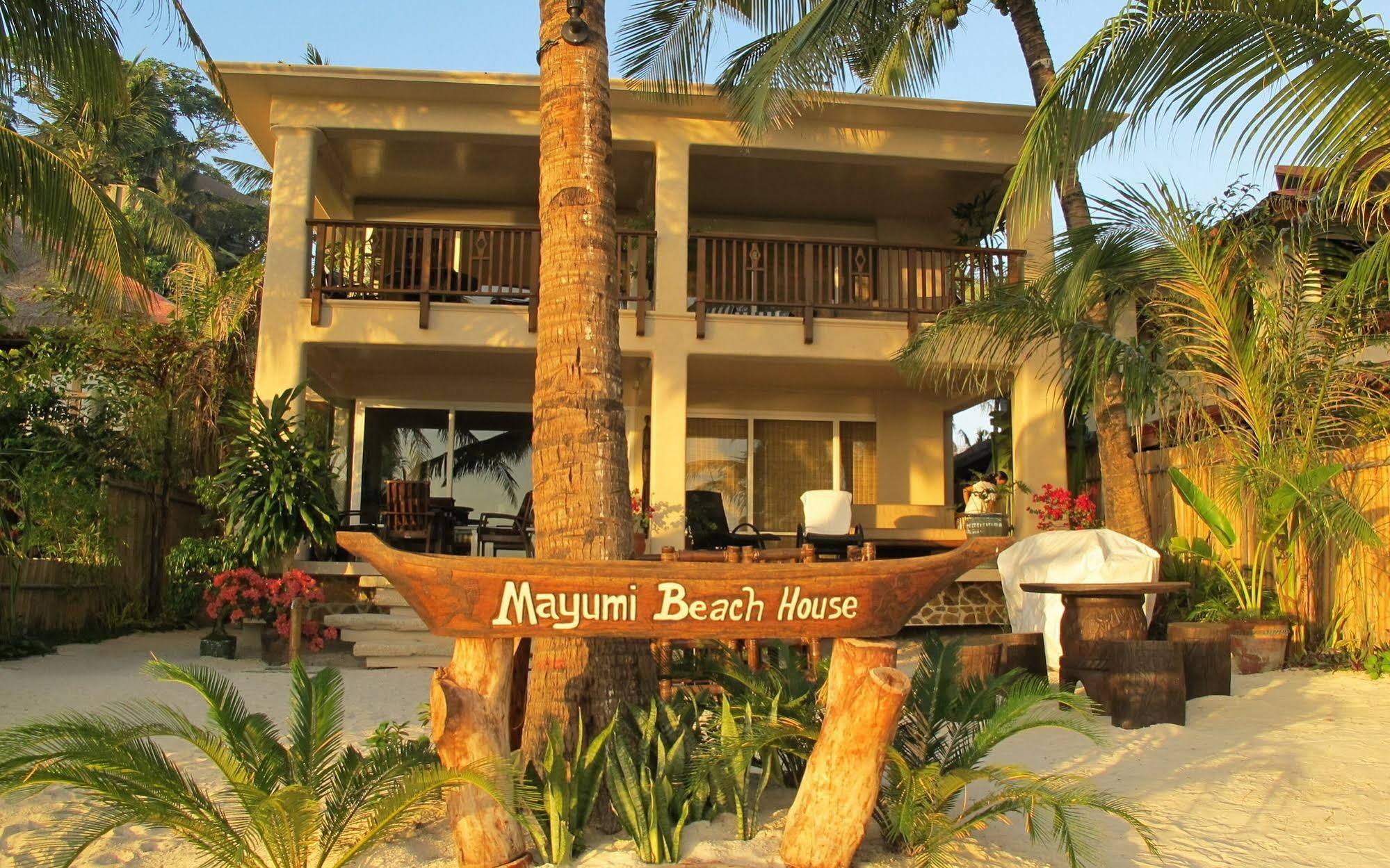 White Beach Villas
