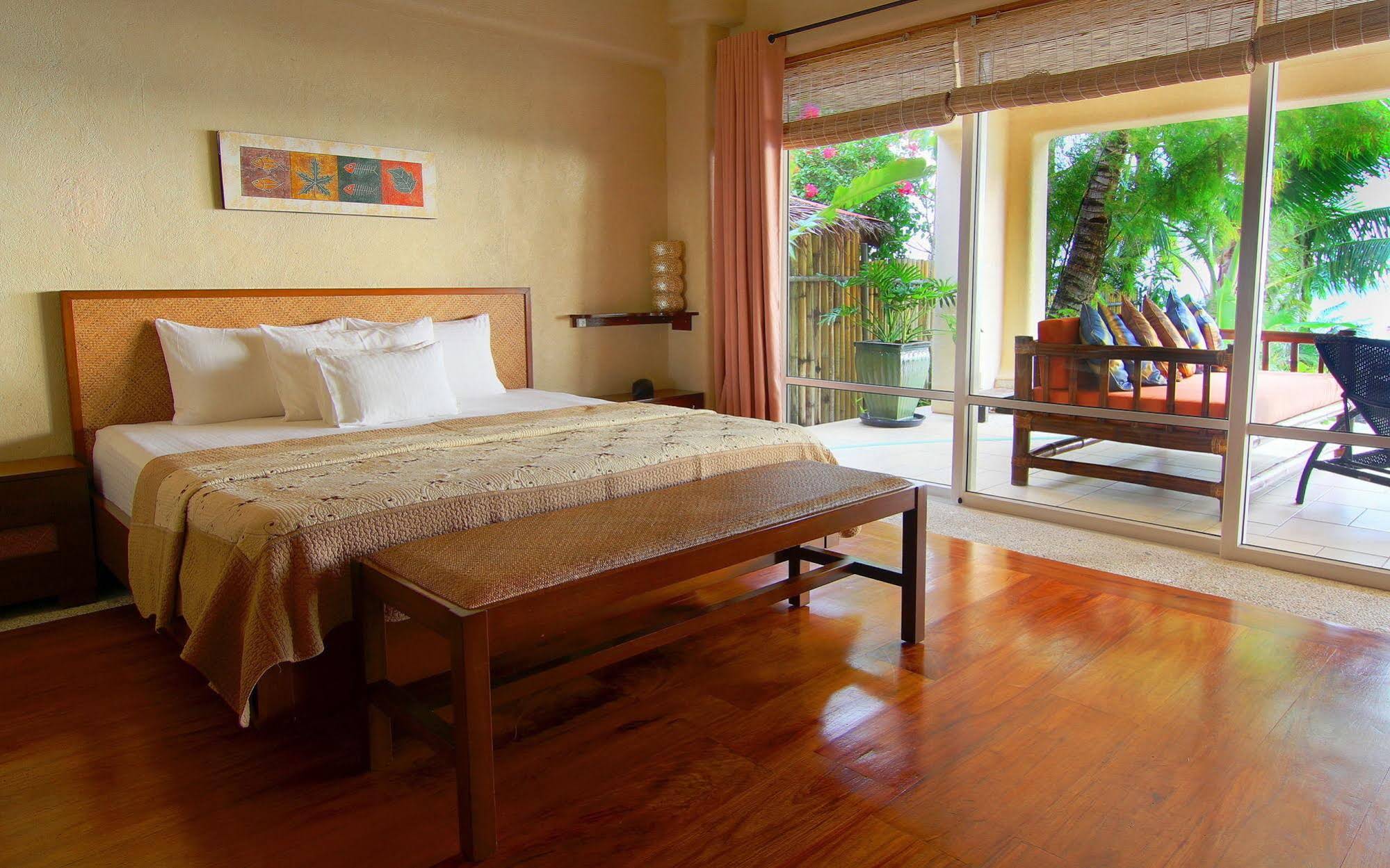 White Beach Villas