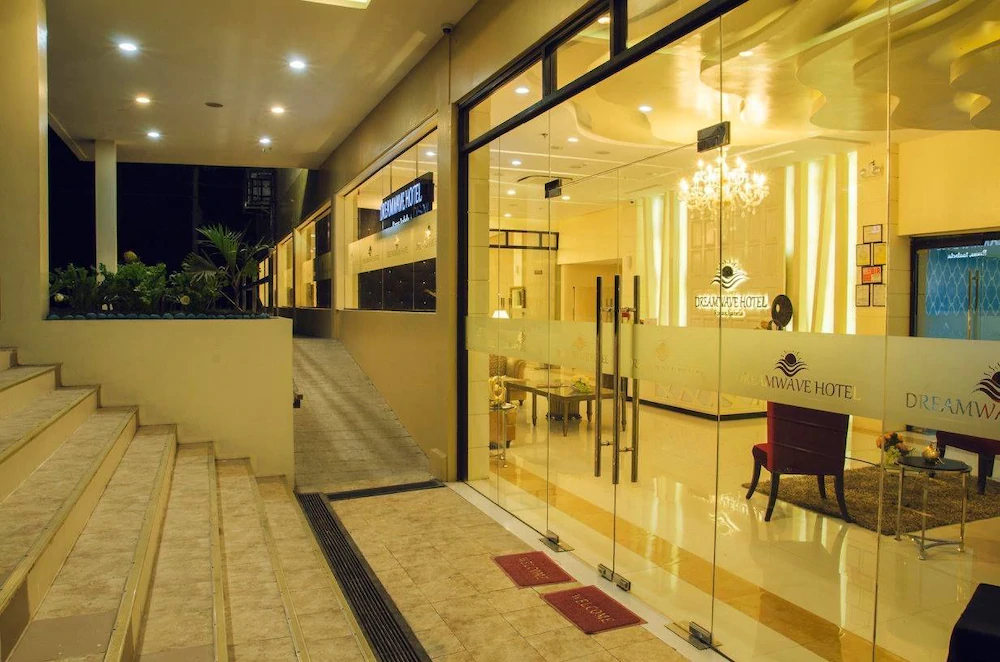 Dreamwave Hotel Roxas