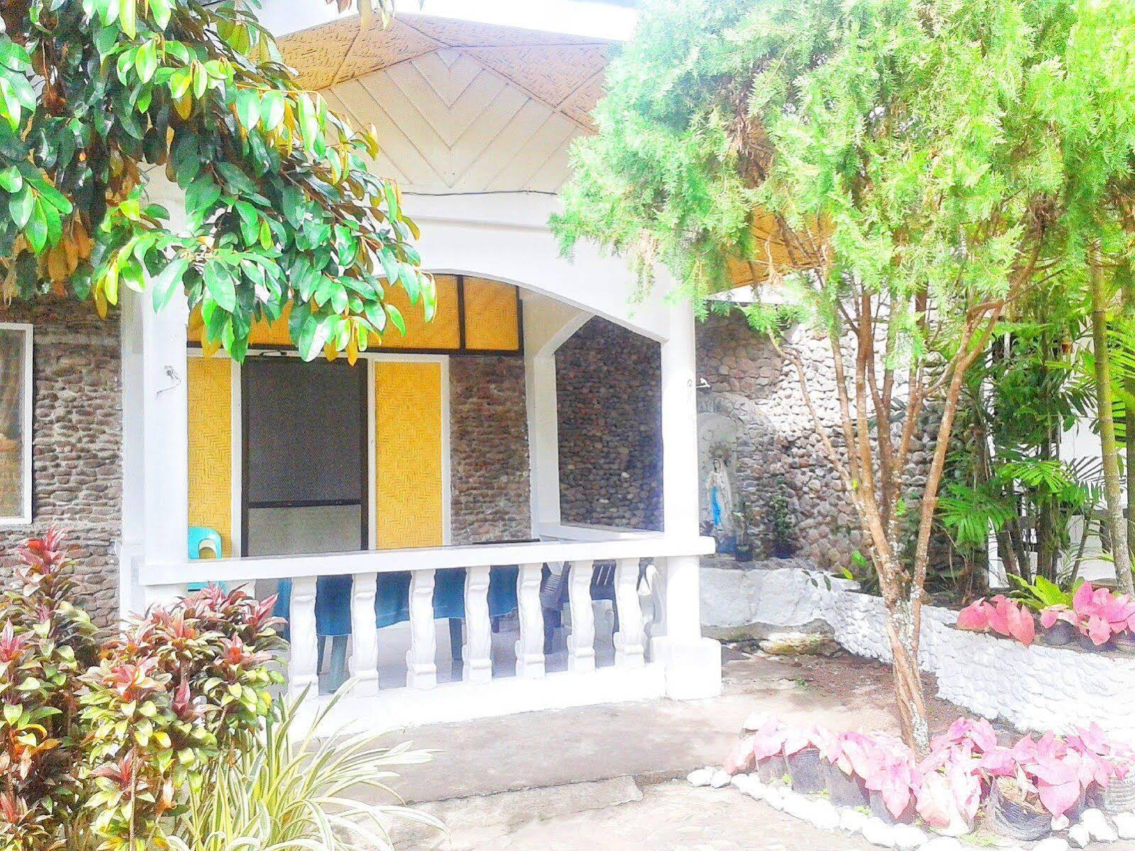 Pabua's Cottages
