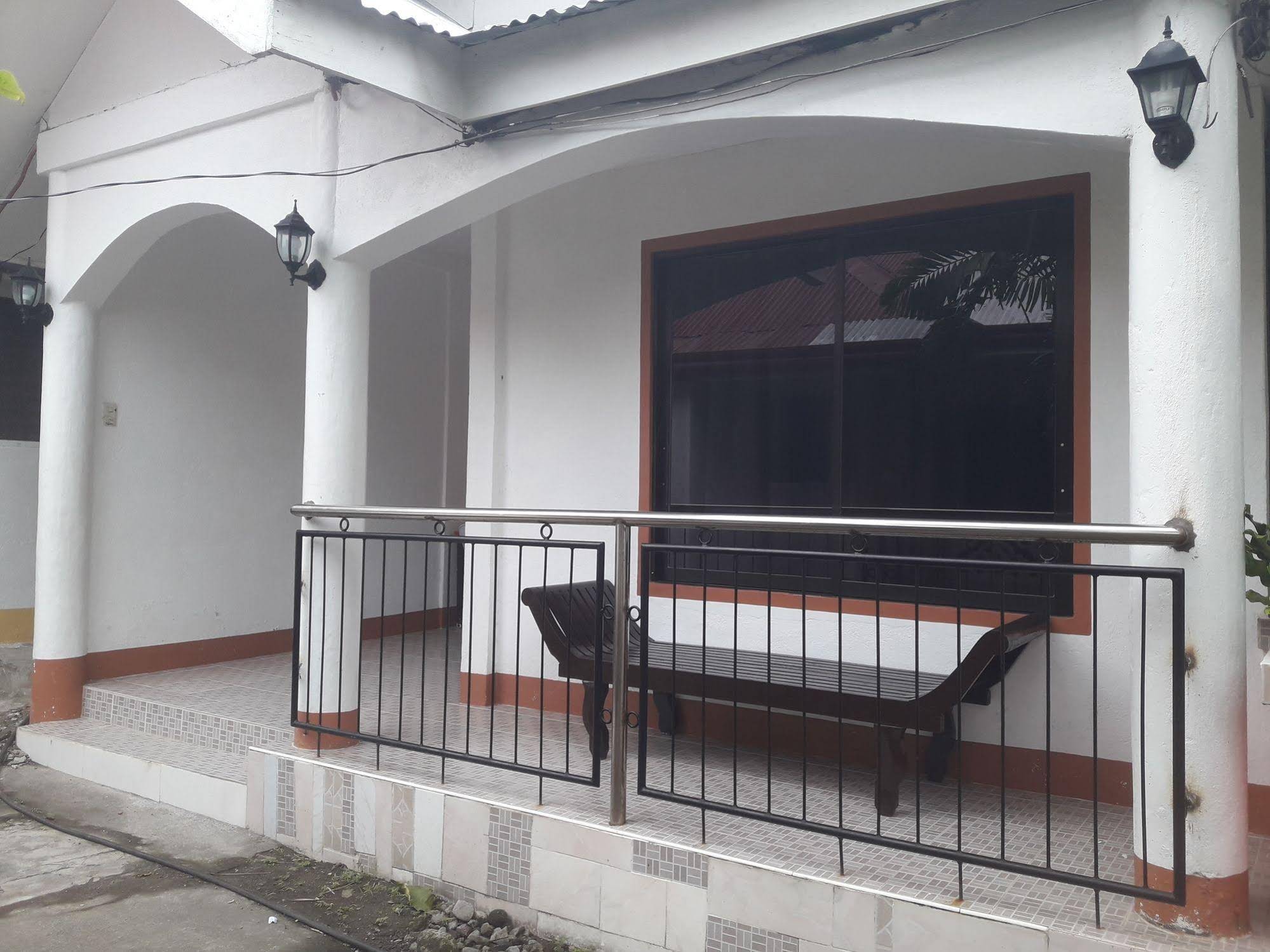 Pabua's Cottages
