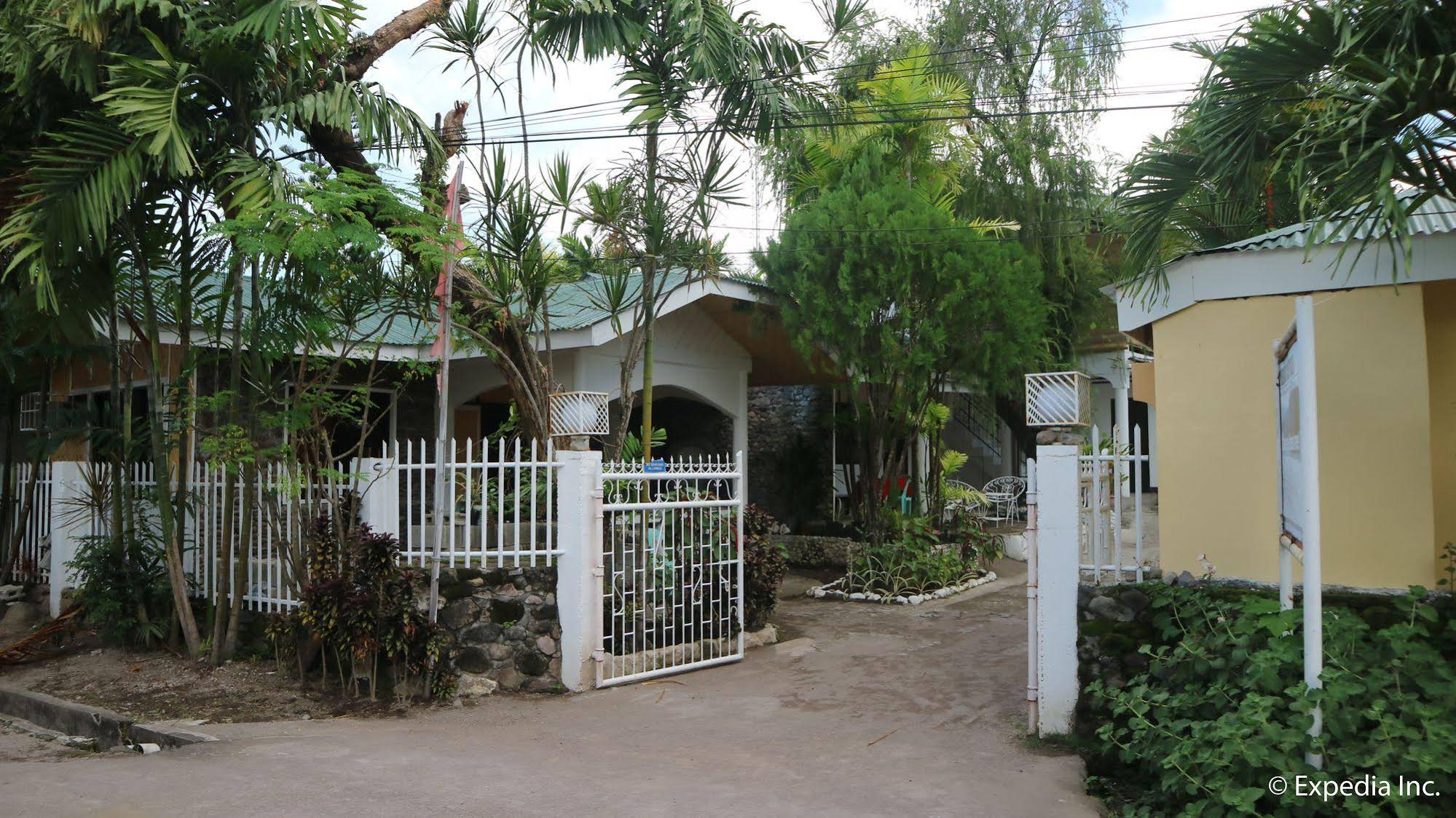 Pabua's Cottages