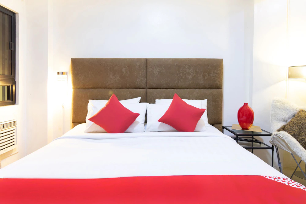 Super Oyo 134 The Bedstation