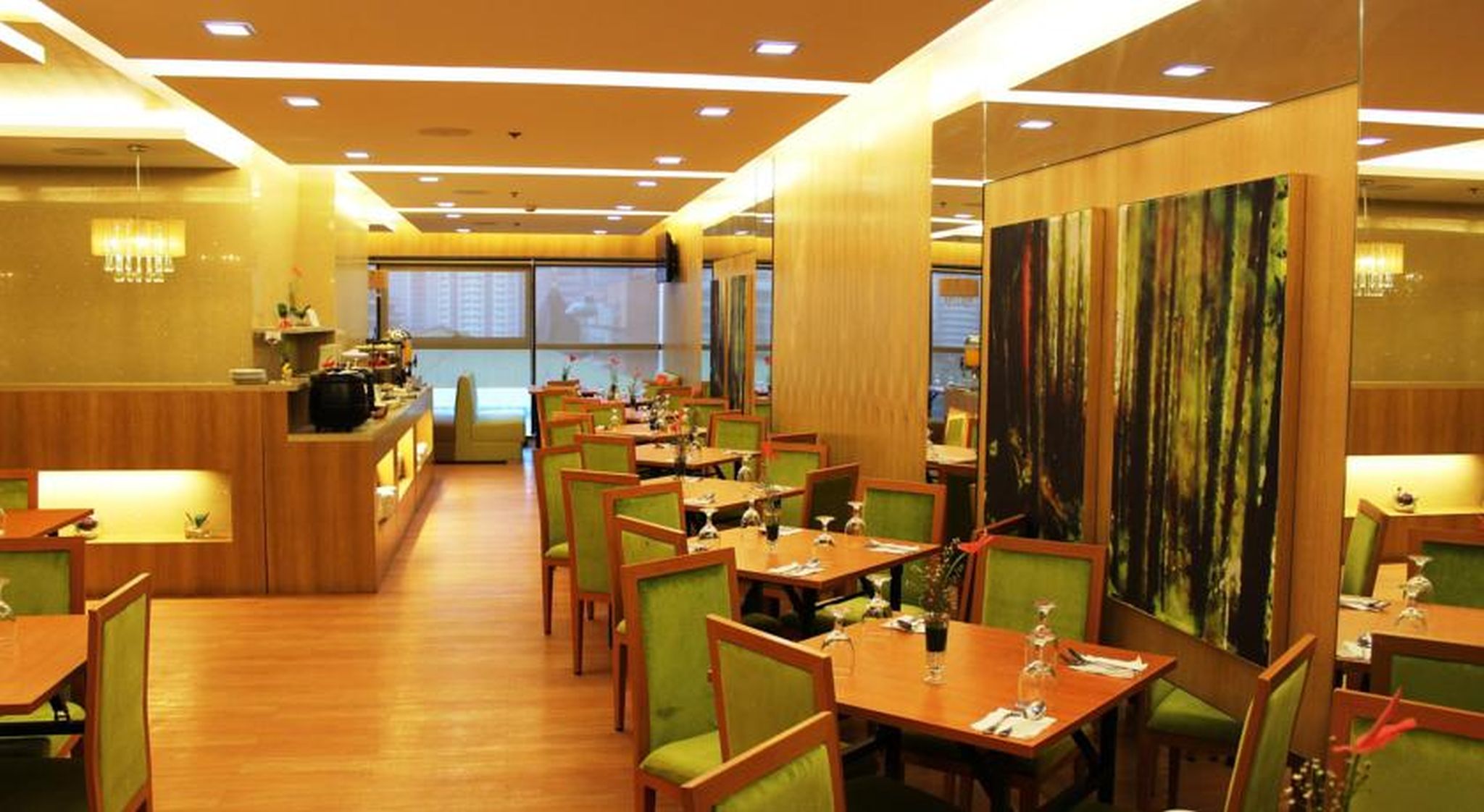 BSA Twin Towers Condotel