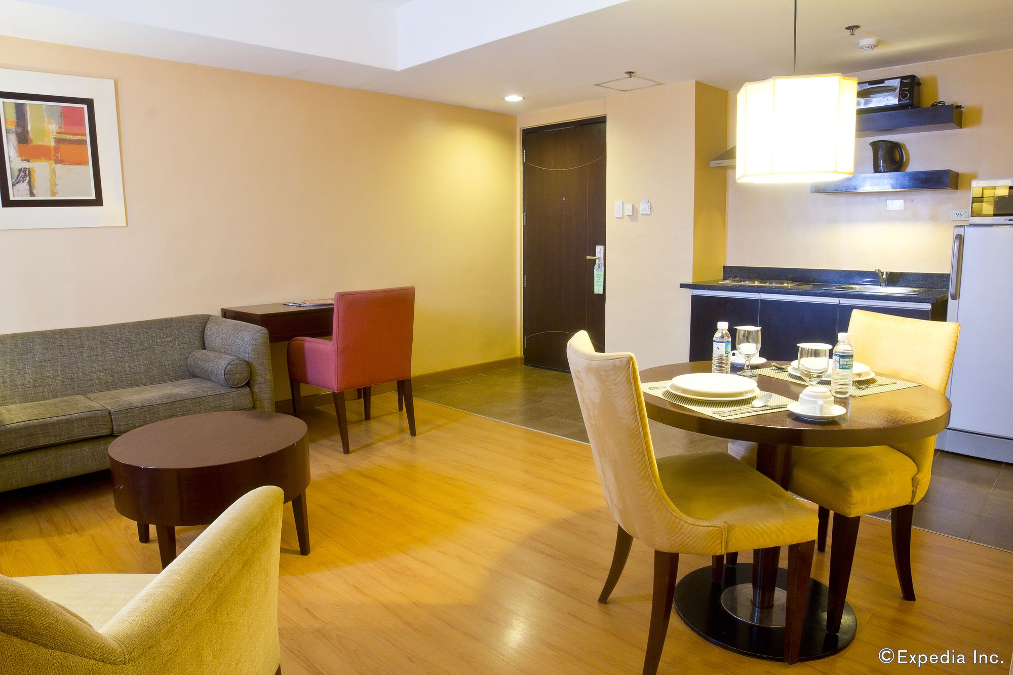 Lancaster Hotel Manila