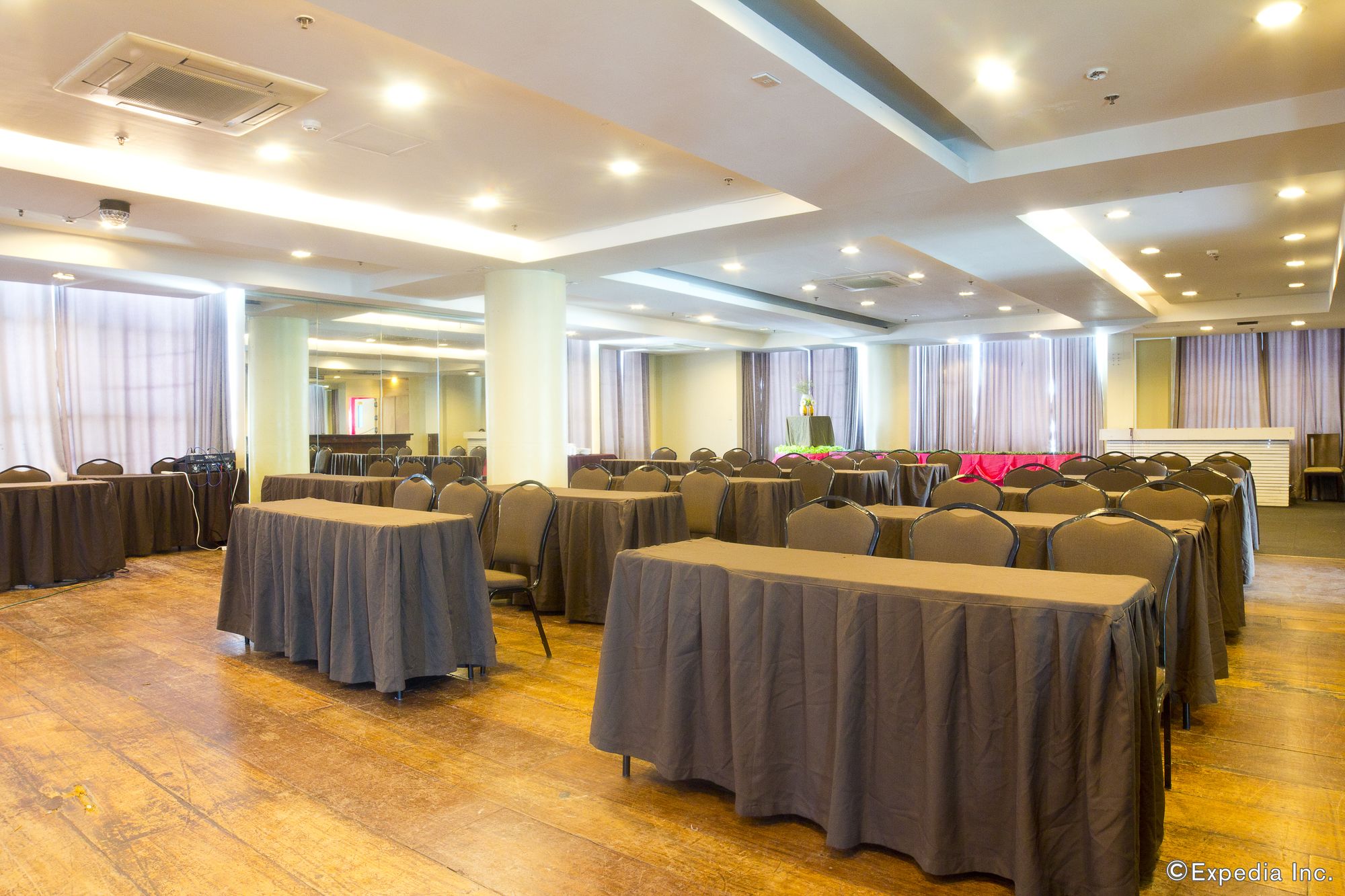 Lancaster Hotel Manila