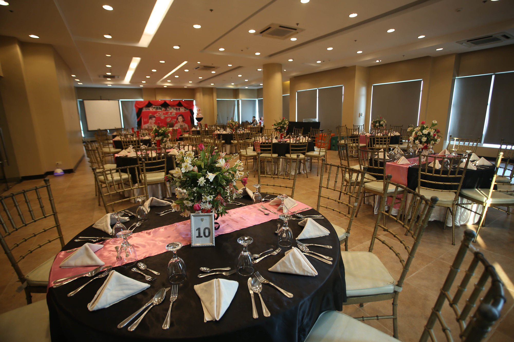 Lancaster Hotel Manila