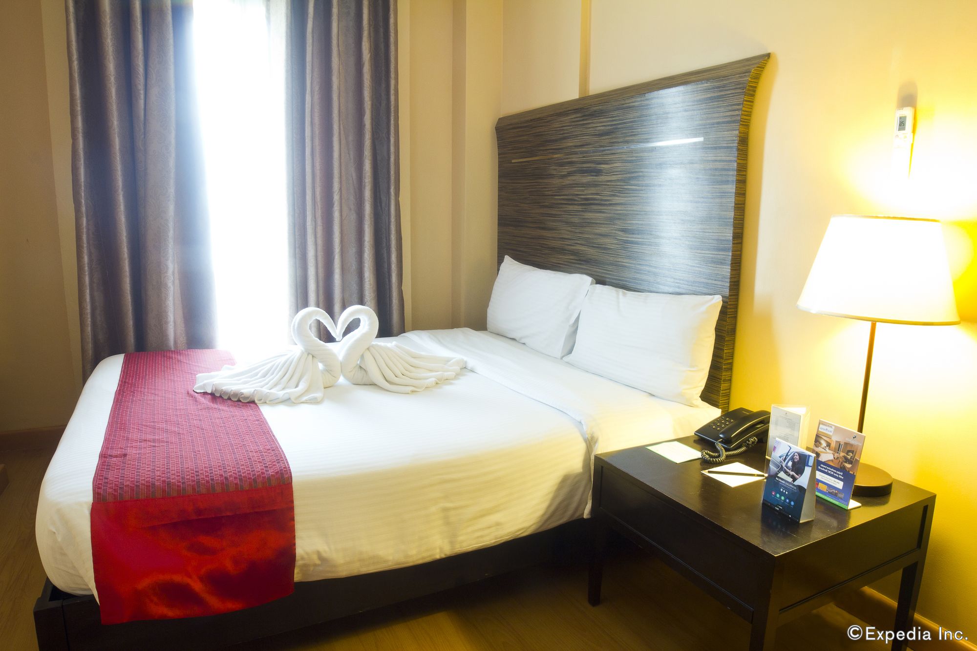 Lancaster Hotel Manila