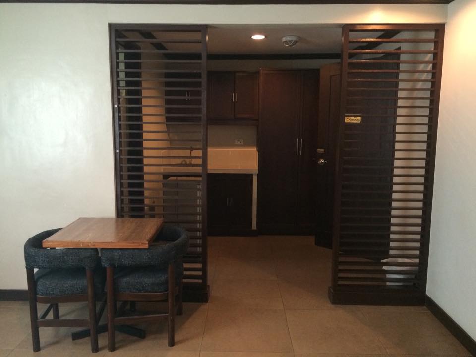 Lyric Apartelle