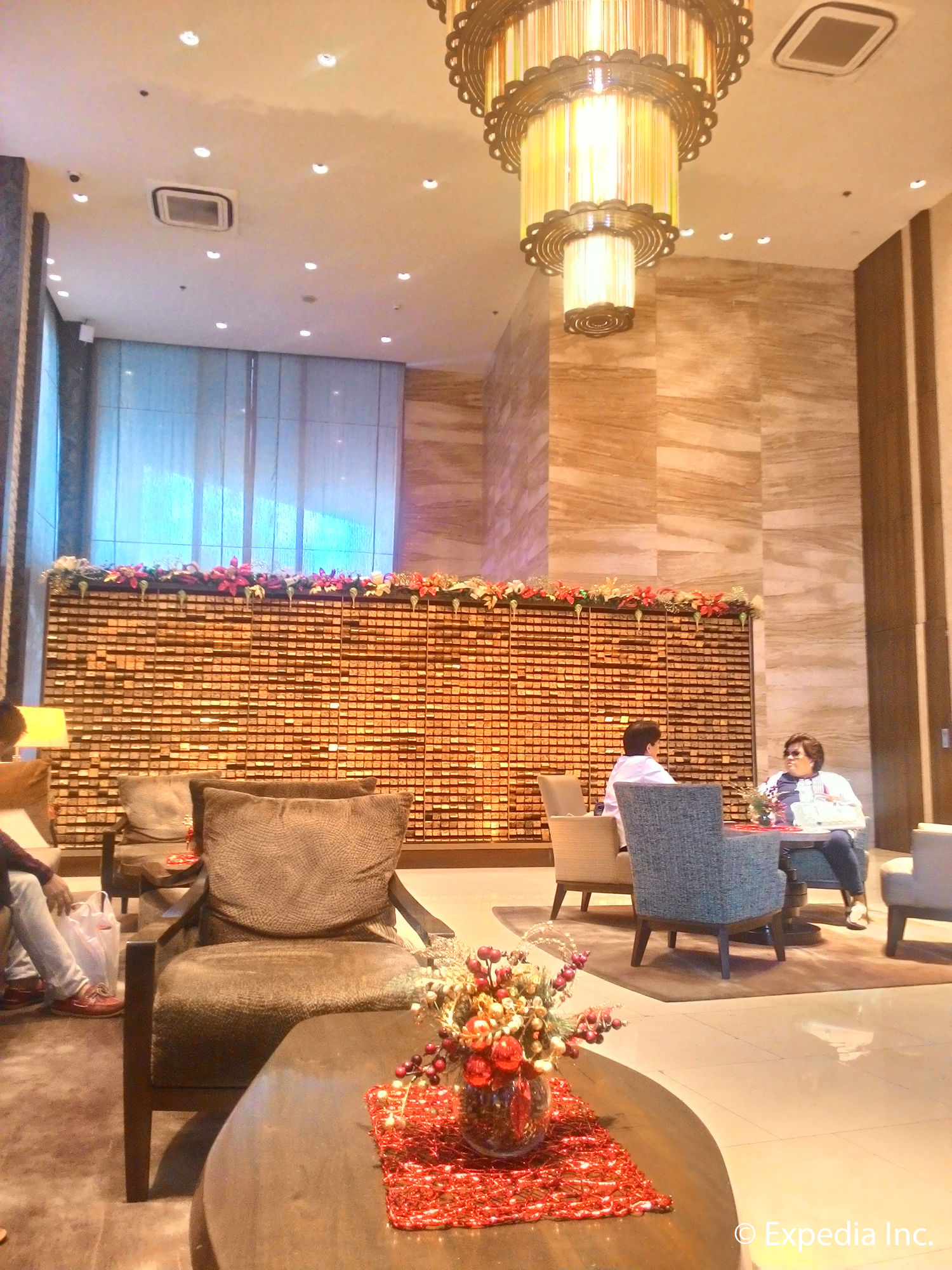 Shang Luxury Suites