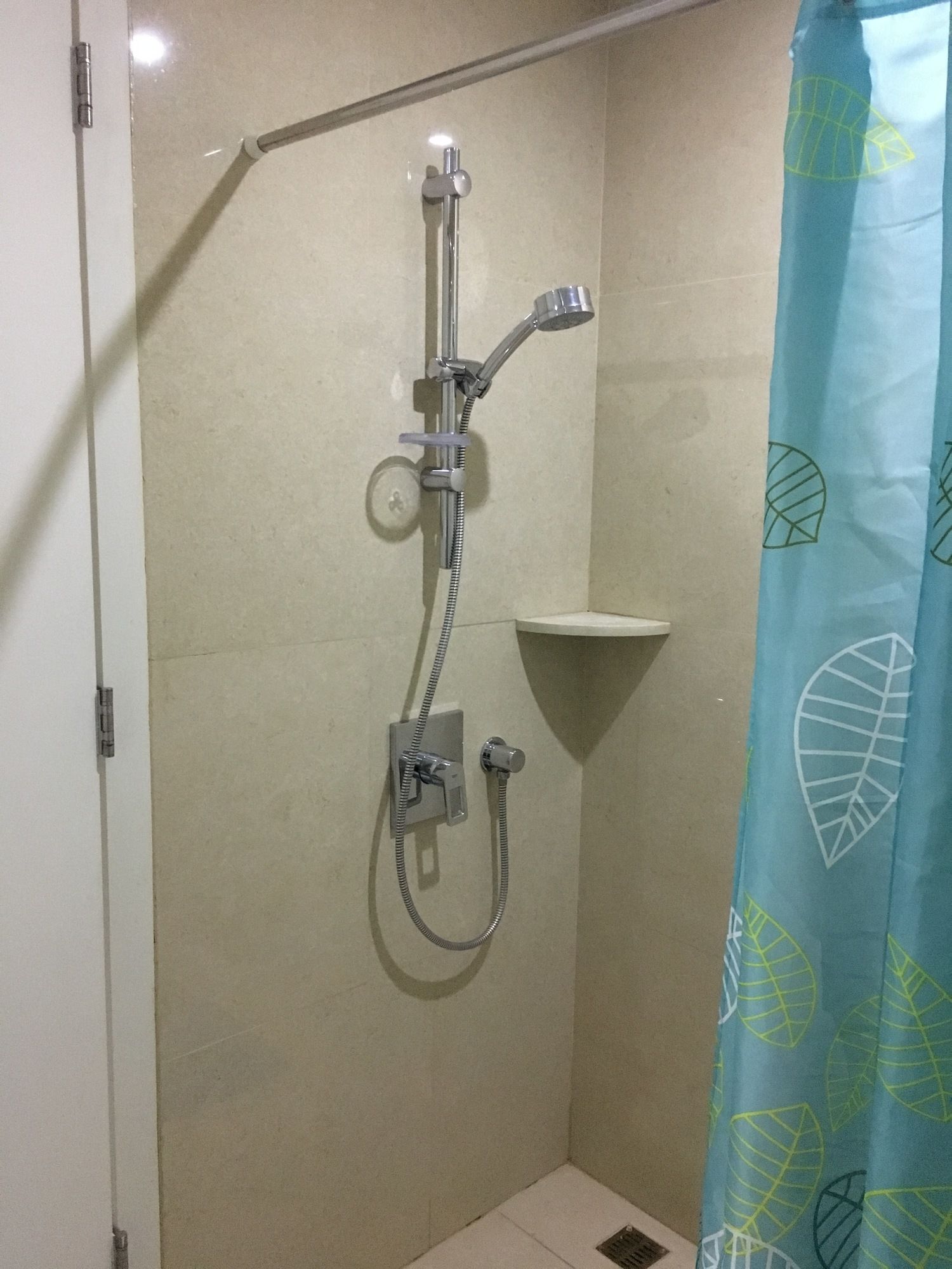 Shang Luxury Suites