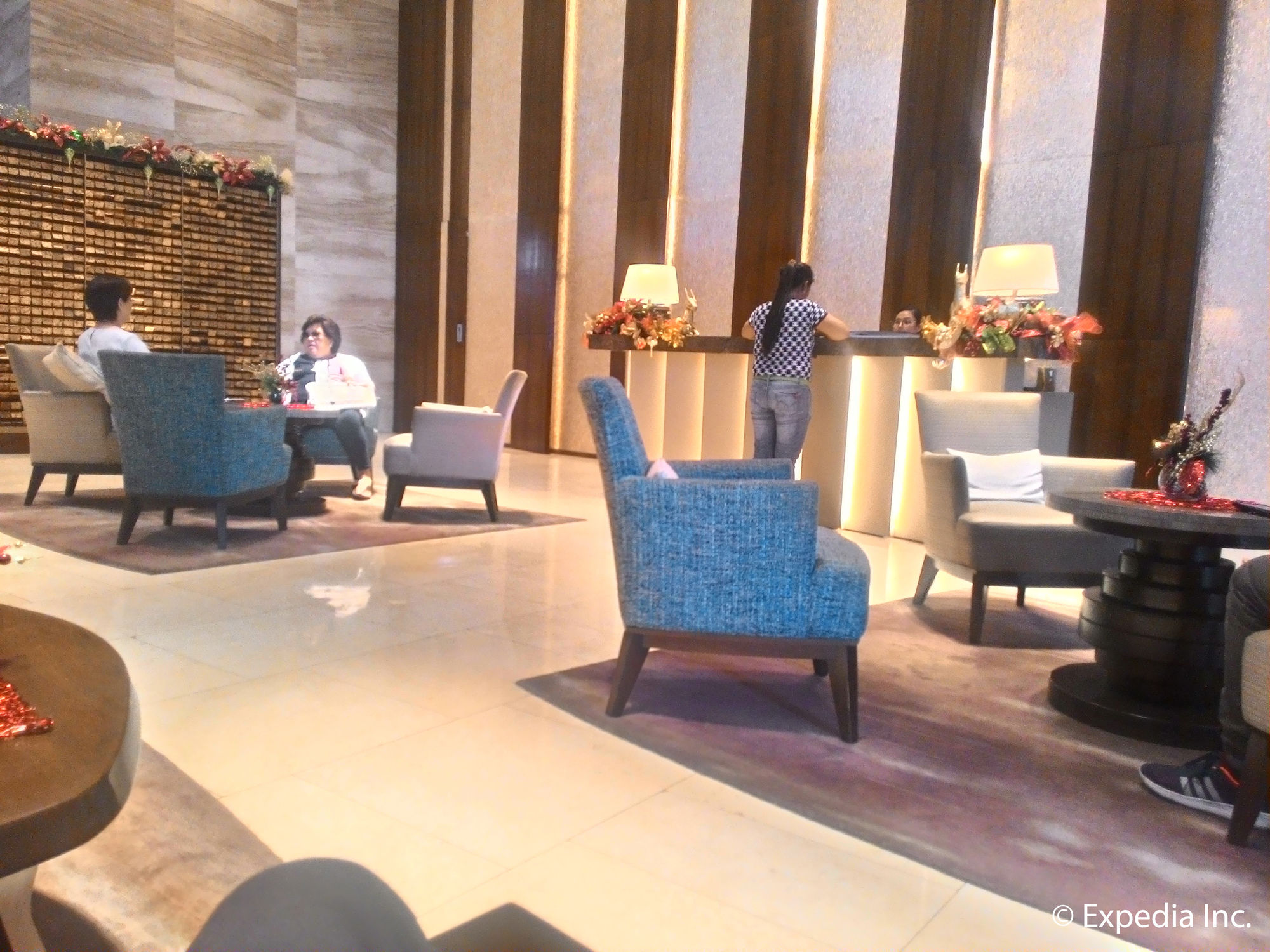 Shang Luxury Suites