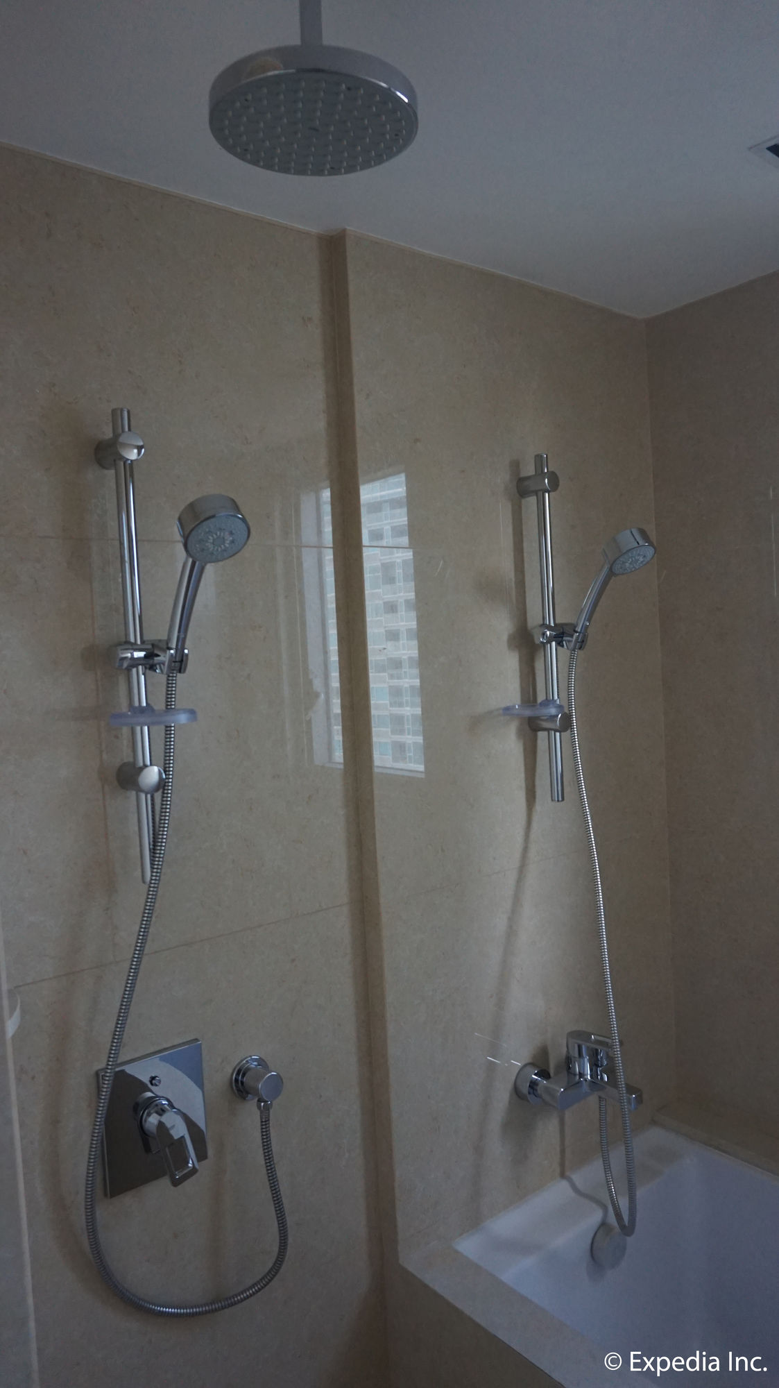 Shang Luxury Suites