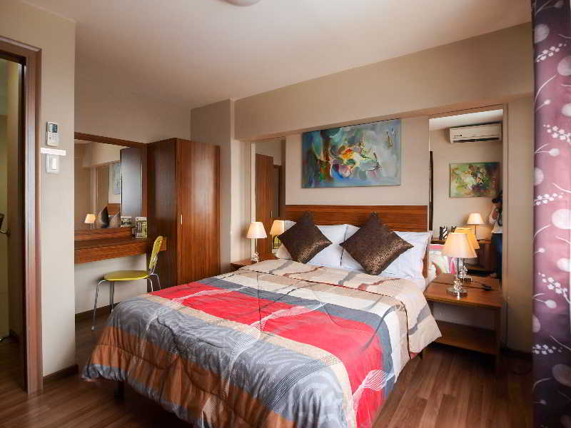 Shaw Residenza Suites