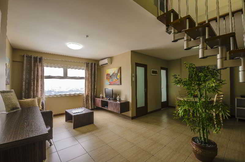 Shaw Residenza Suites