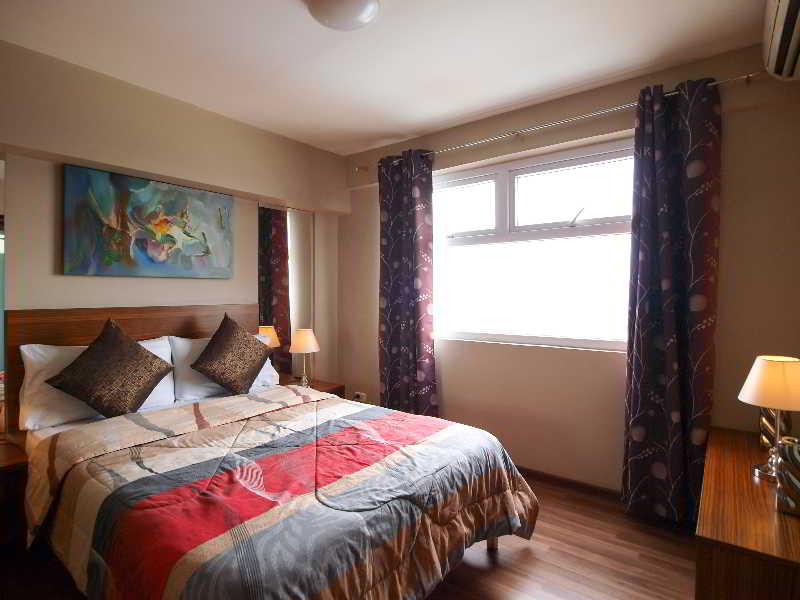 Shaw Residenza Suites