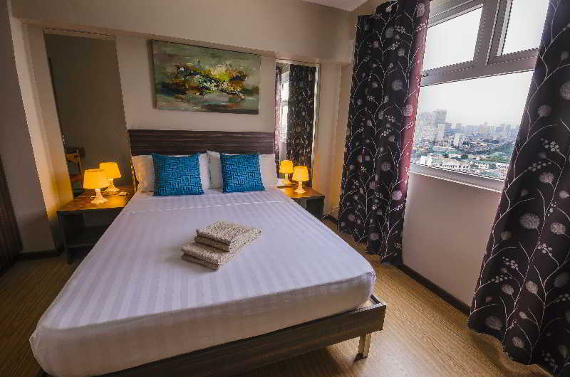 Shaw Residenza Suites