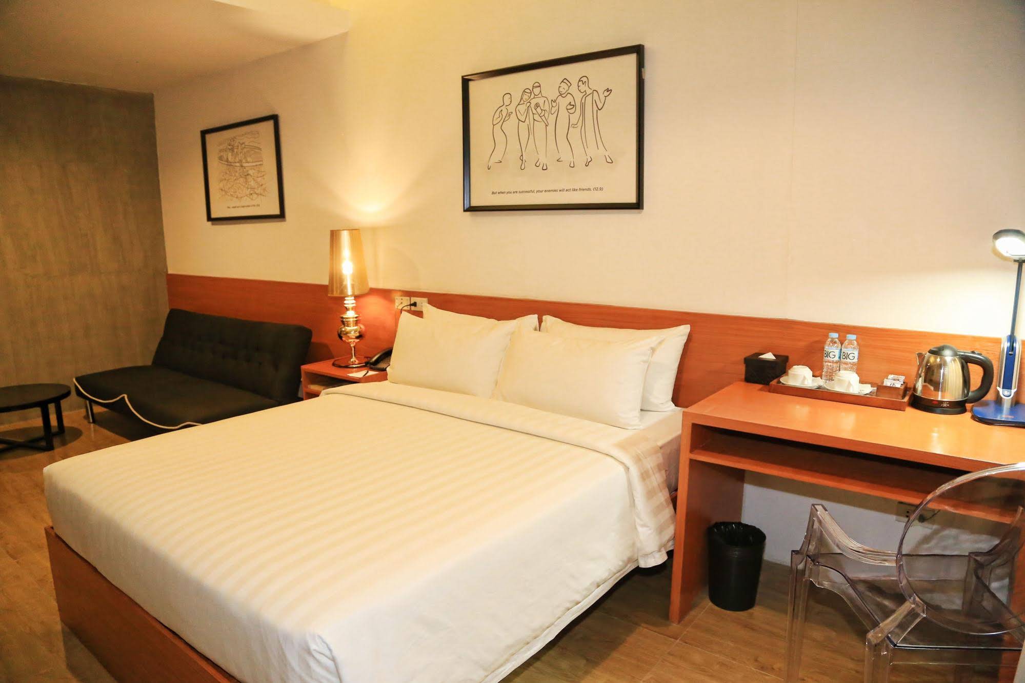 BIG Hotel