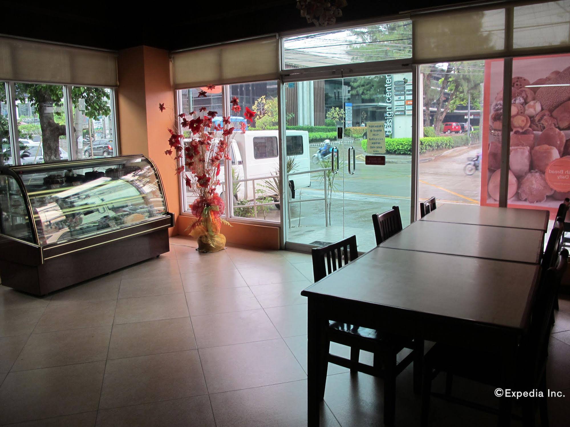 Oftana Suites
