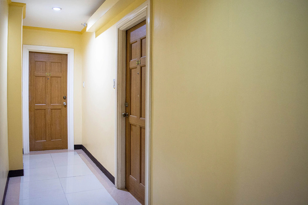 153 Executive Suites by OYO Rooms