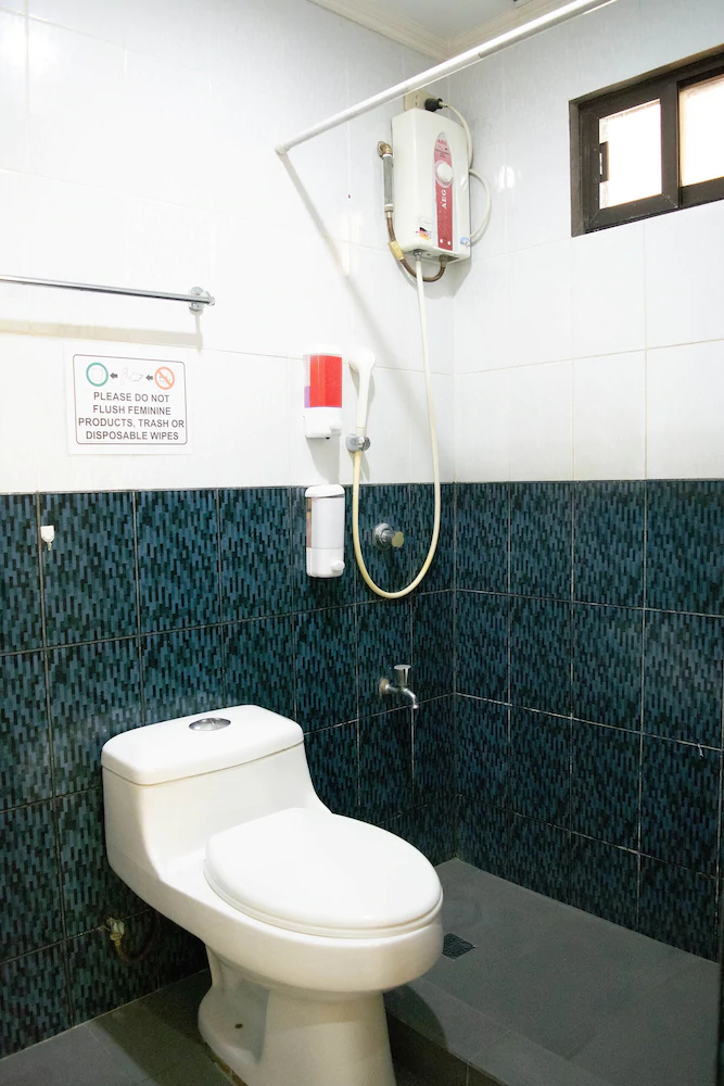 153 Executive Suites by OYO Rooms