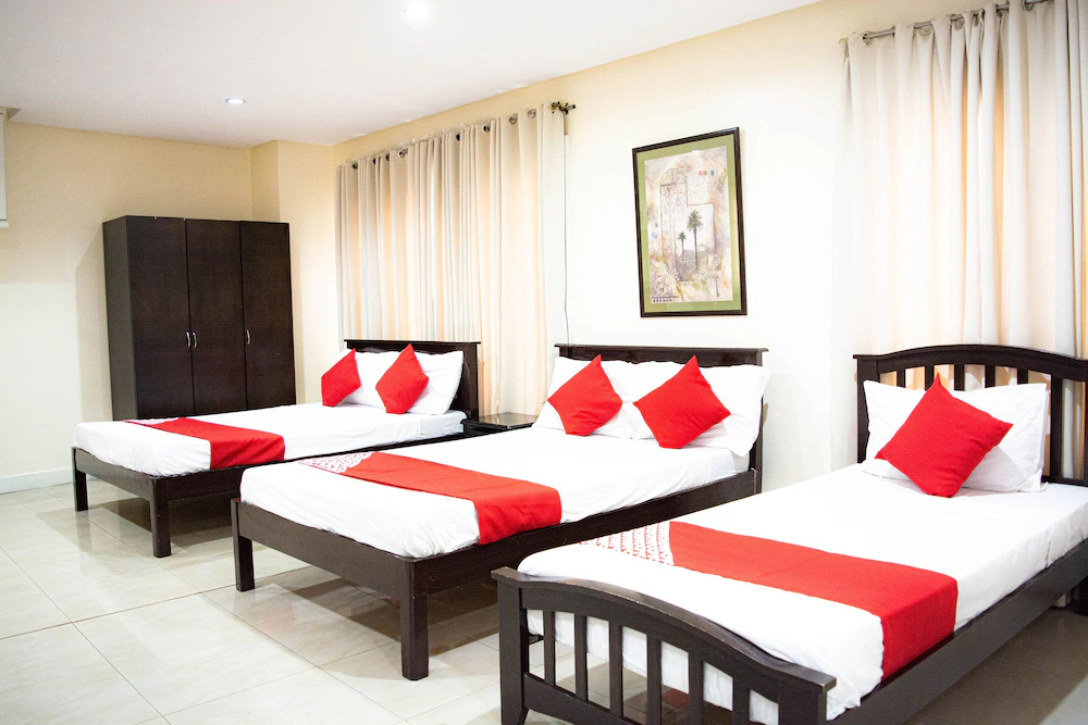 153 Executive Suites by OYO Rooms