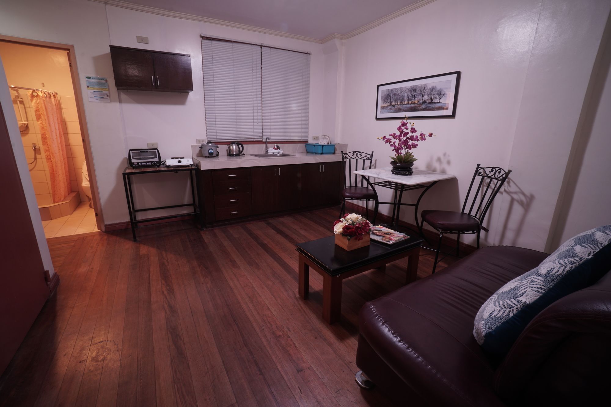 1775 Adriatico Suites