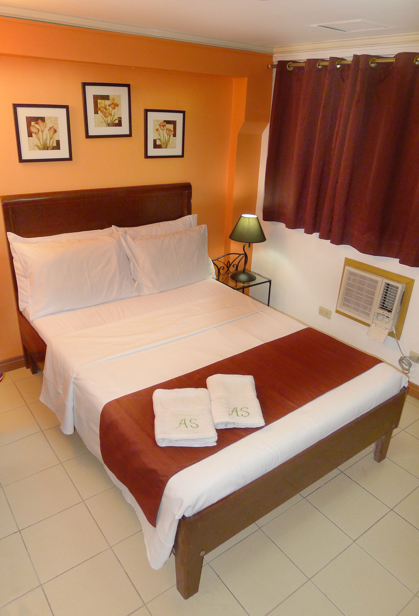 1775 Adriatico Suites