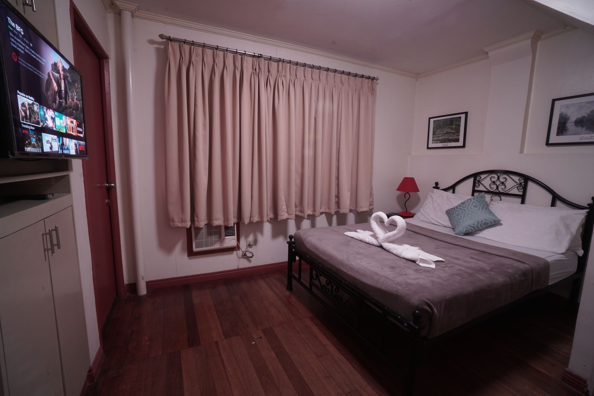 1775 Adriatico Suites