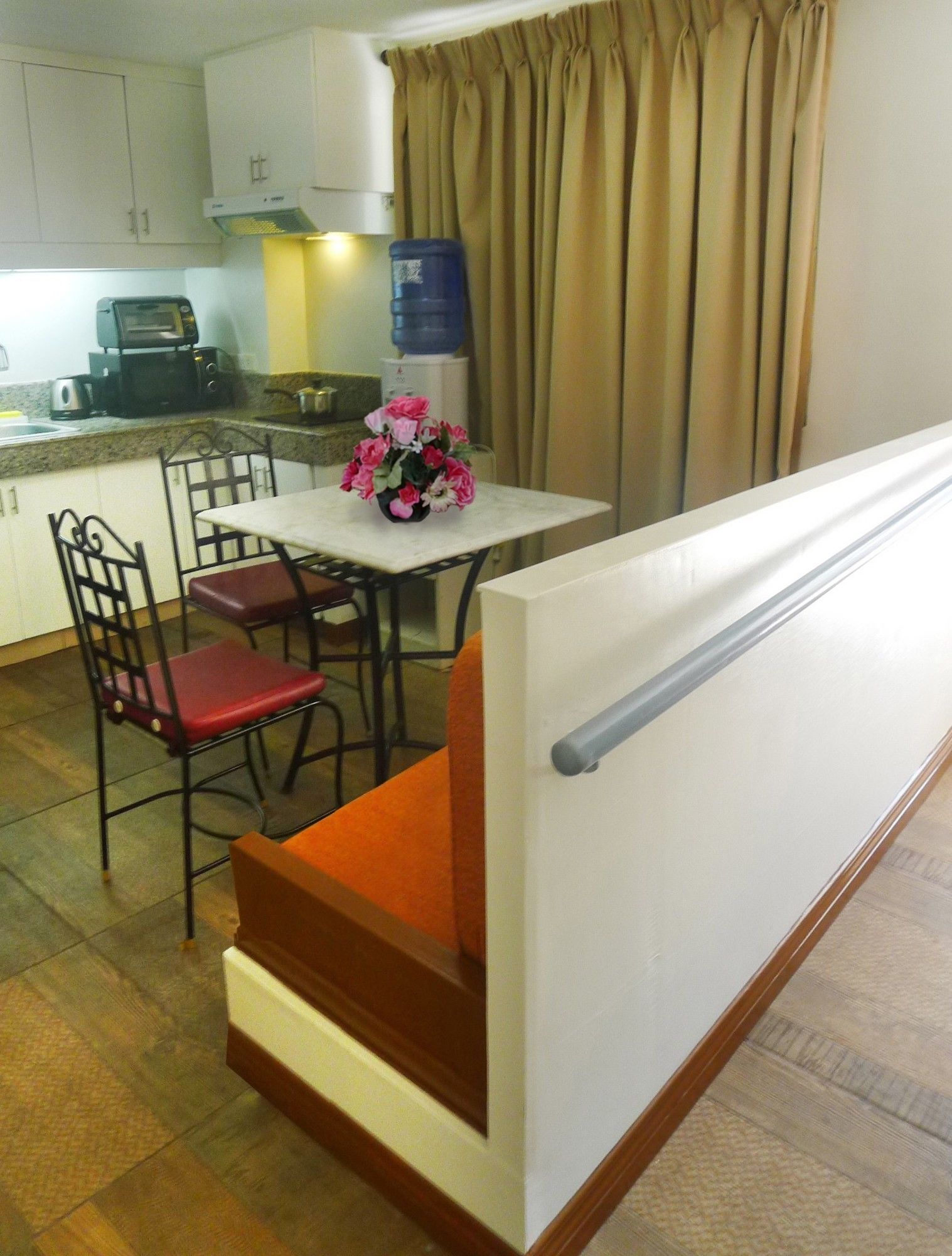 1775 Adriatico Suites