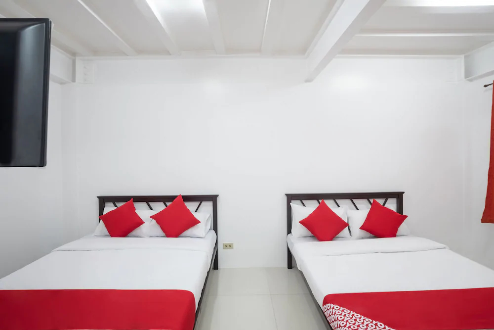 Aguados Place by OYO Rooms