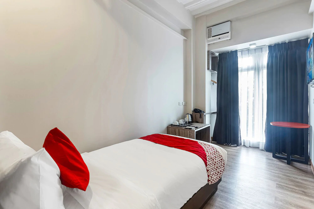 Airo Hotel by OYO Rooms