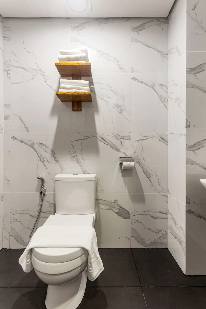 Airo Hotel by OYO Rooms