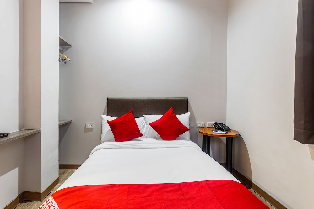 Airo Hotel by OYO Rooms