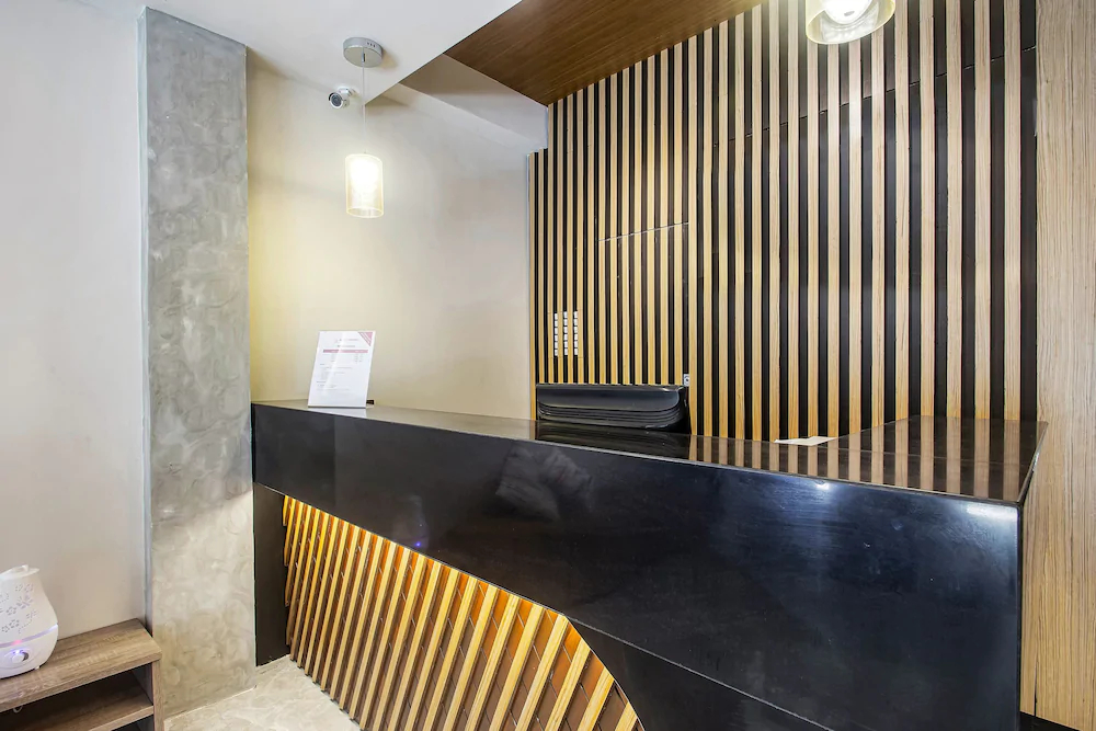 Airo Hotel by OYO Rooms