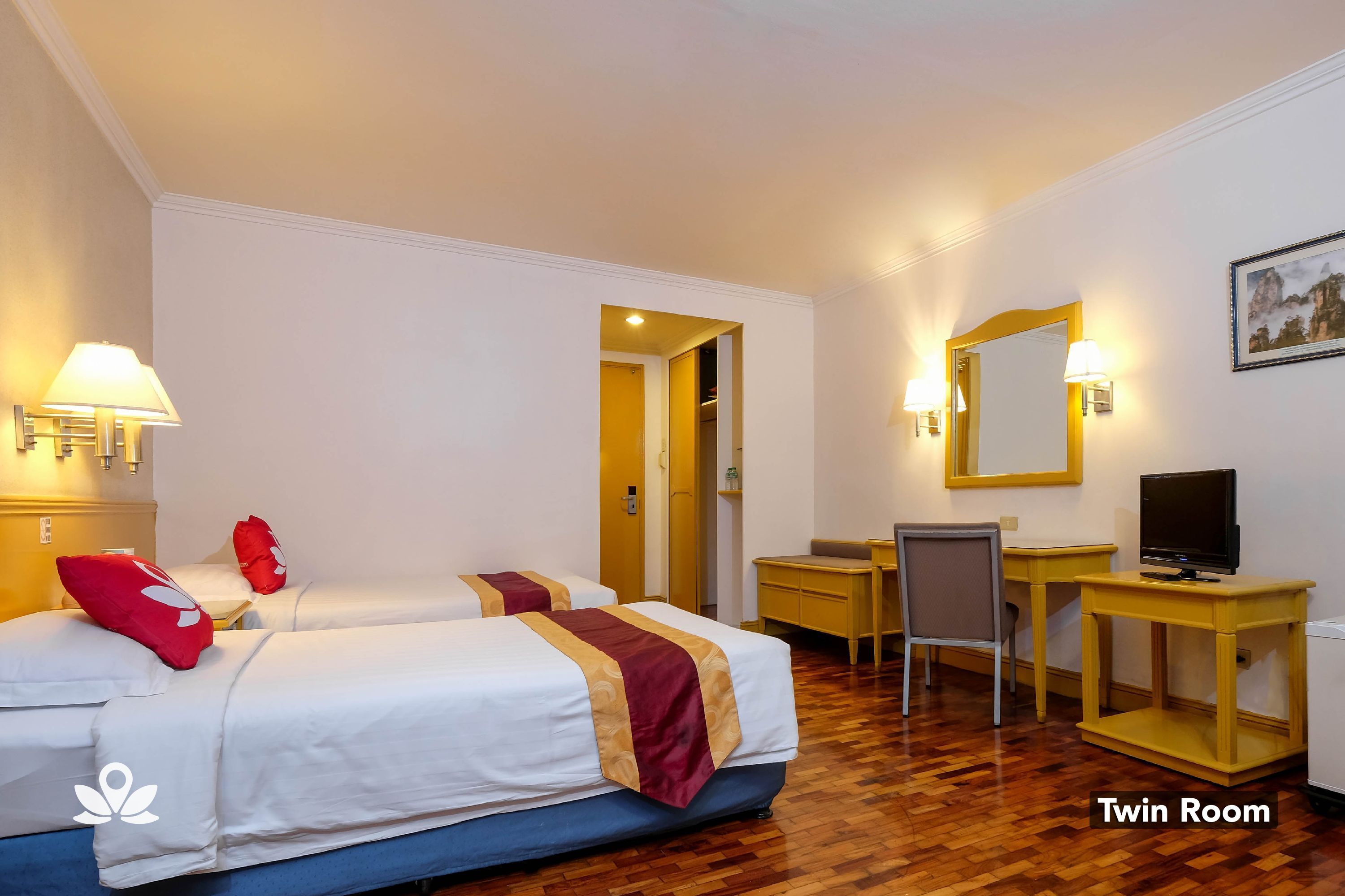 Aloha Hotel by ZEN Rooms