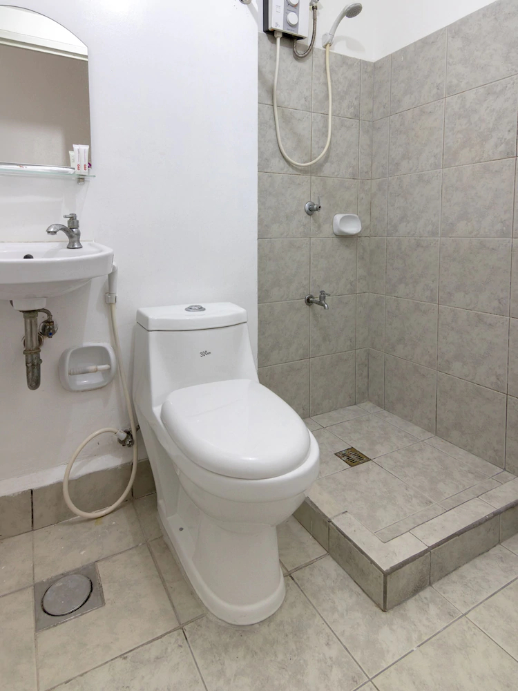 Amaia Skies Avenida by OYO Rooms
