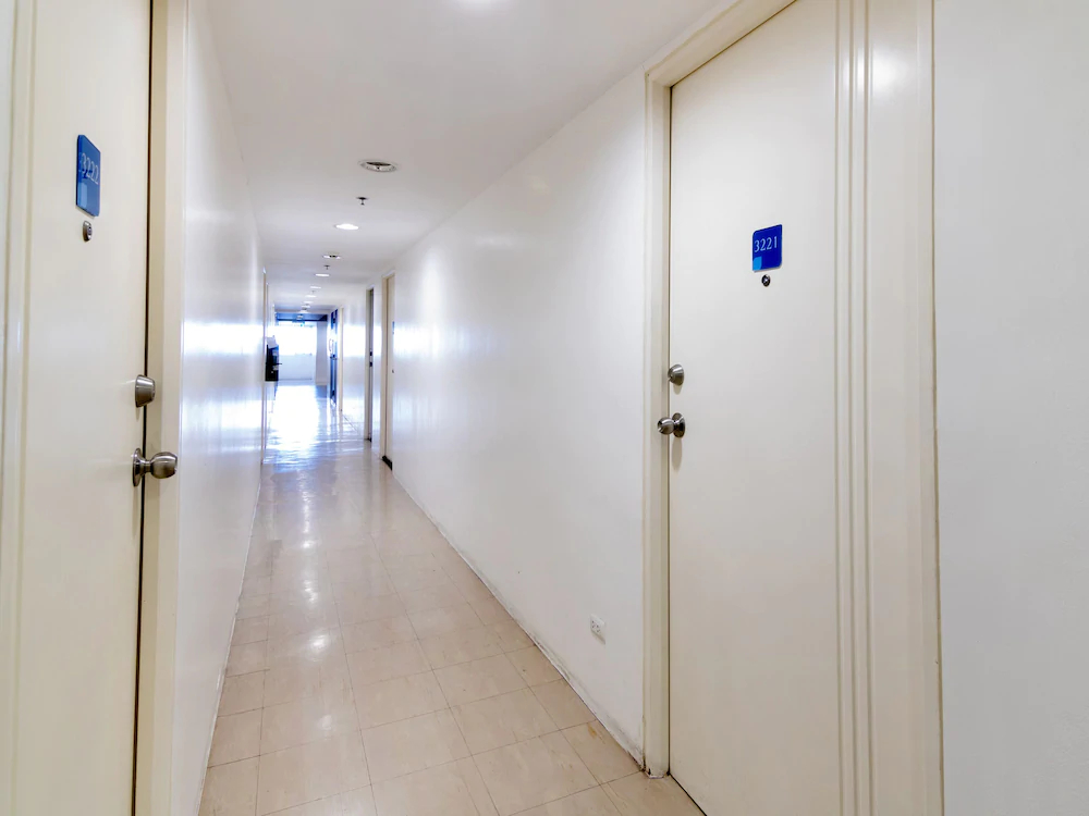 Amaia Skies Avenida by OYO Rooms