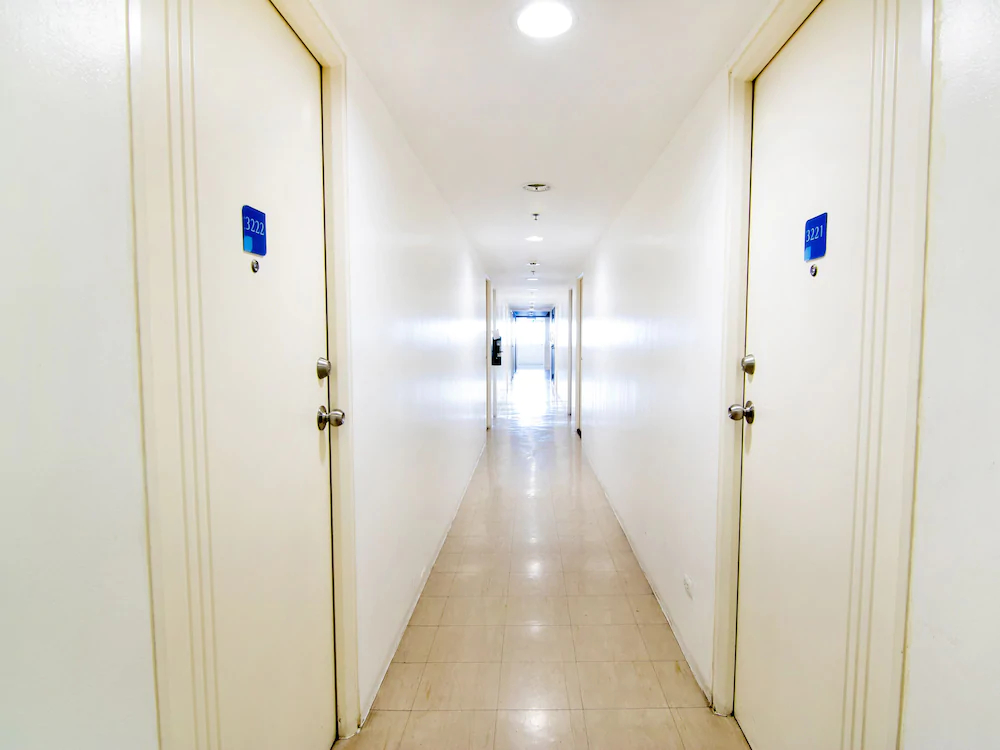 Amaia Skies Avenida by OYO Rooms