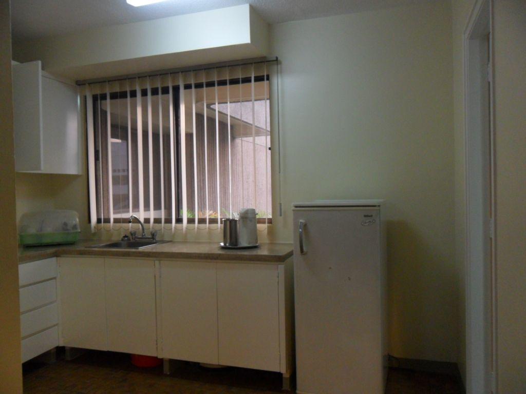 Amorsolo Mansion Apartments And Suites