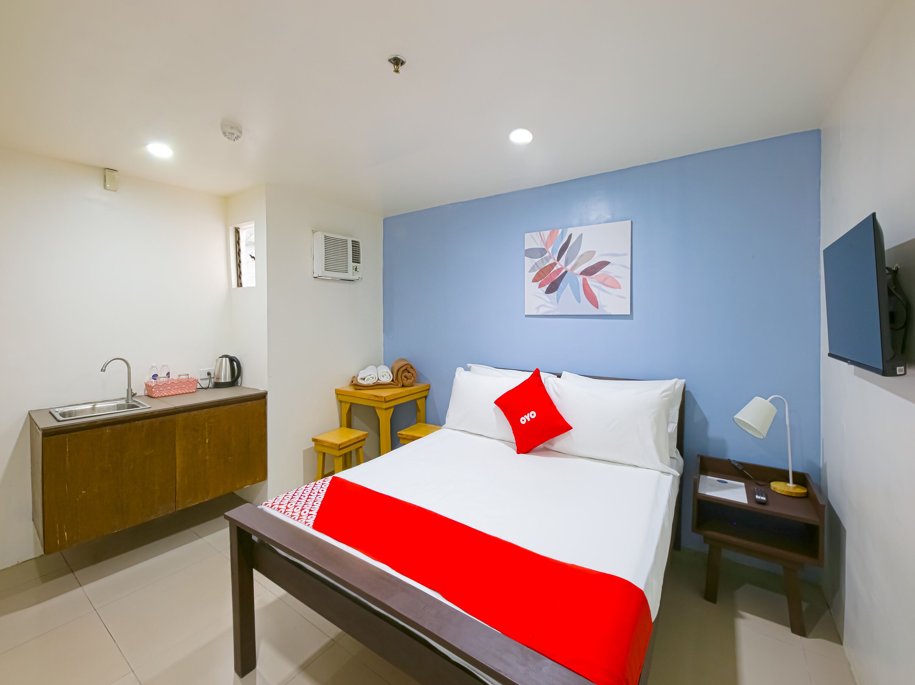 Arzo Hotel Makati by OYO Rooms
