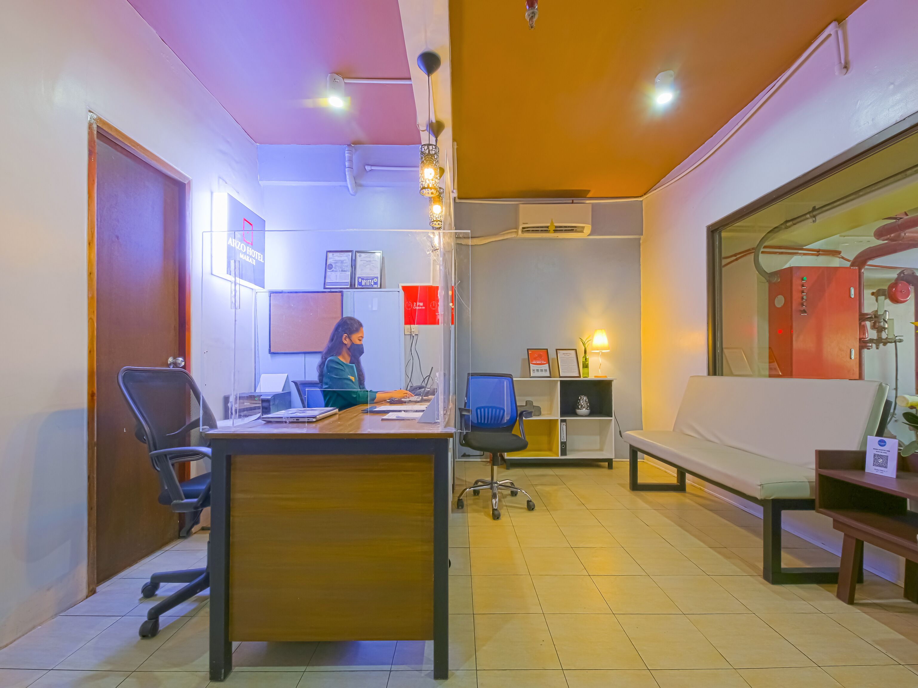 Arzo Hotel Makati by OYO Rooms