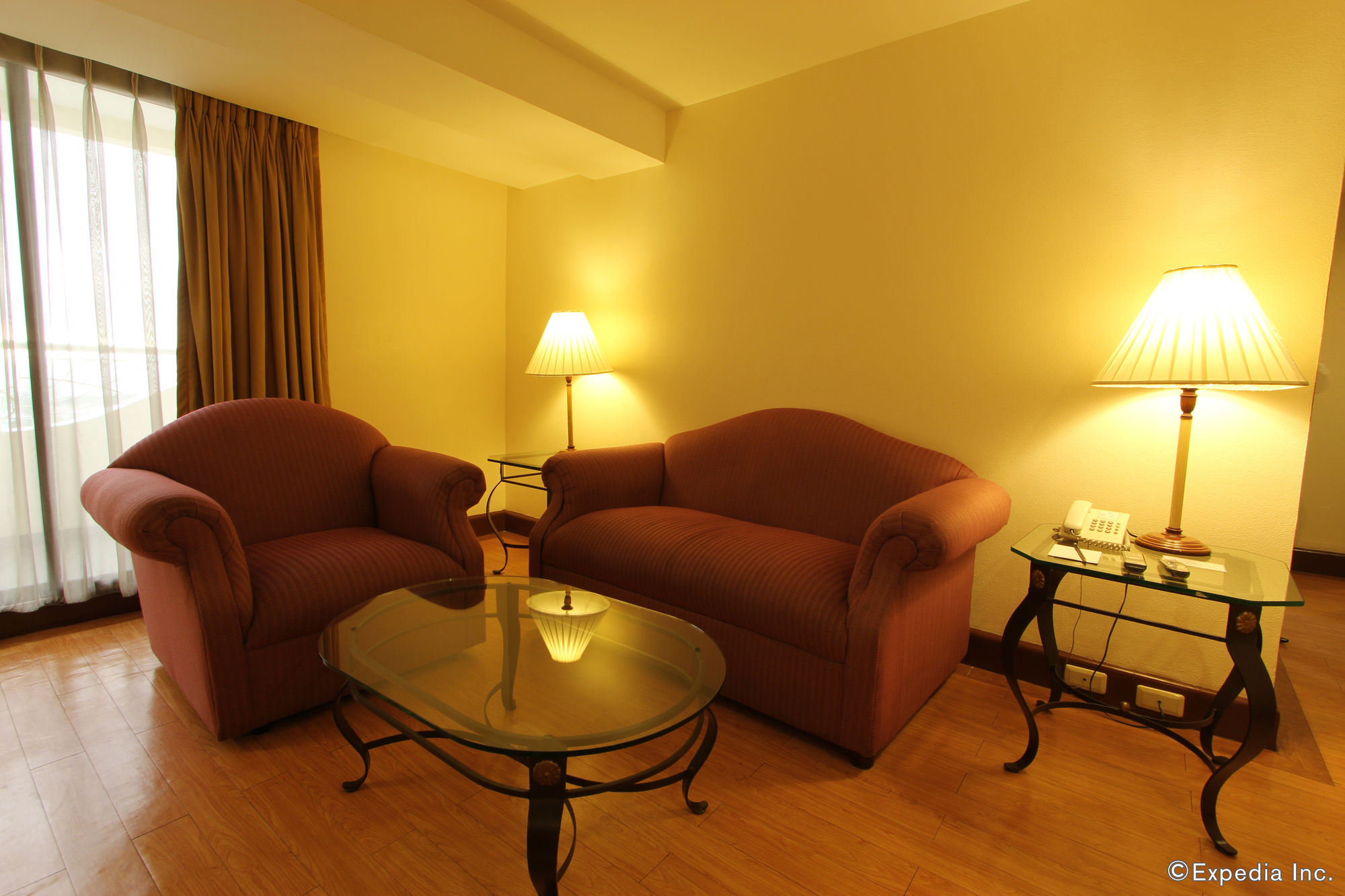 Atrium Hotel