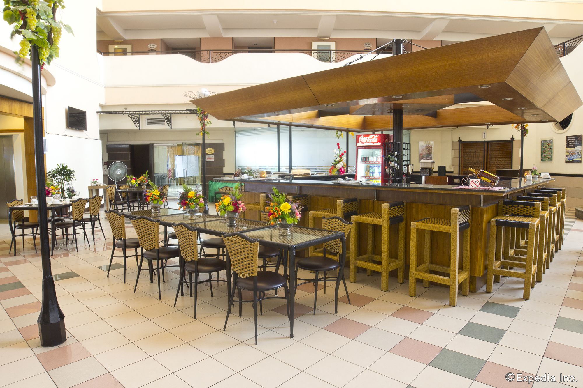 Atrium Hotel