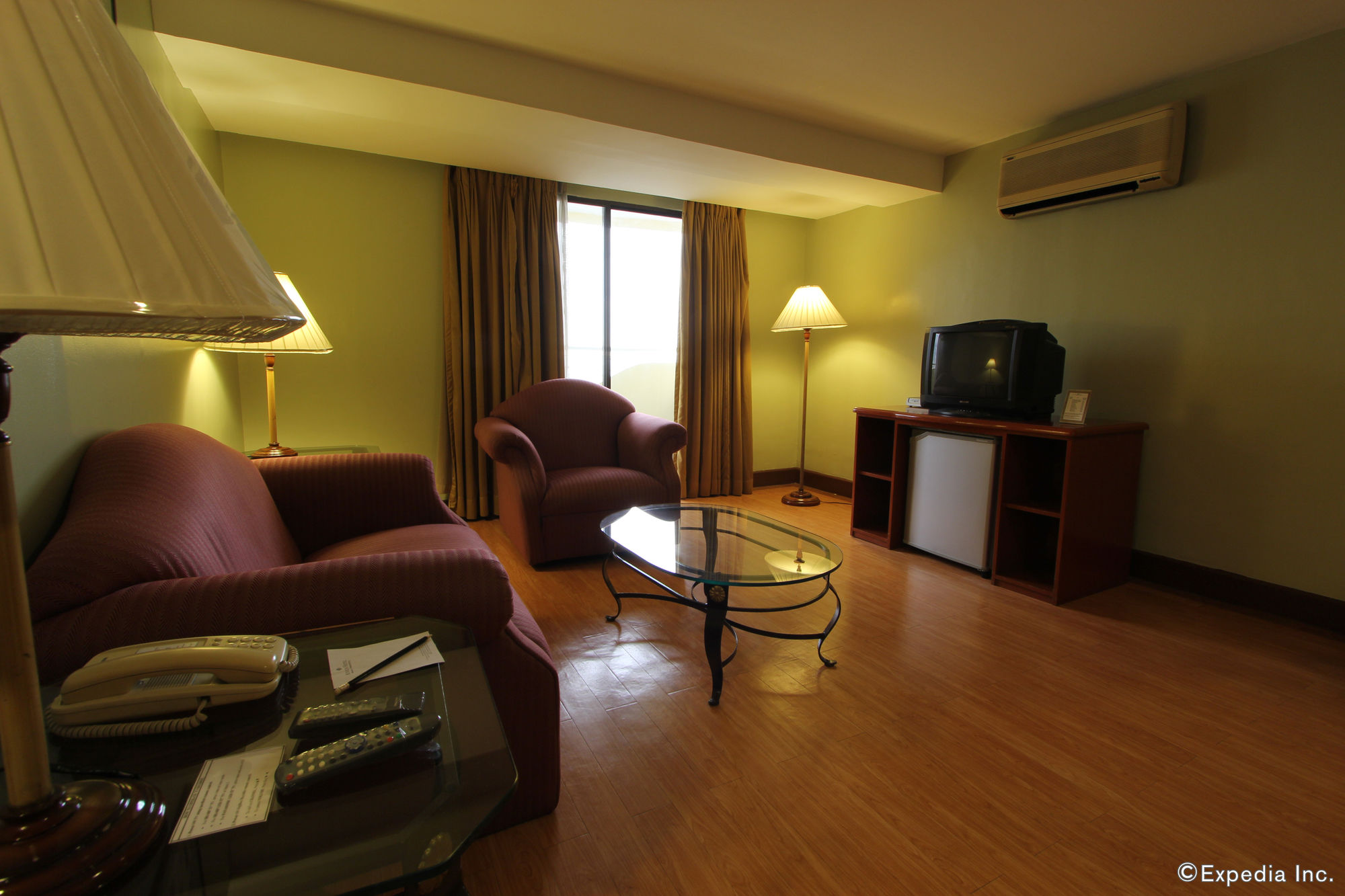 Atrium Hotel