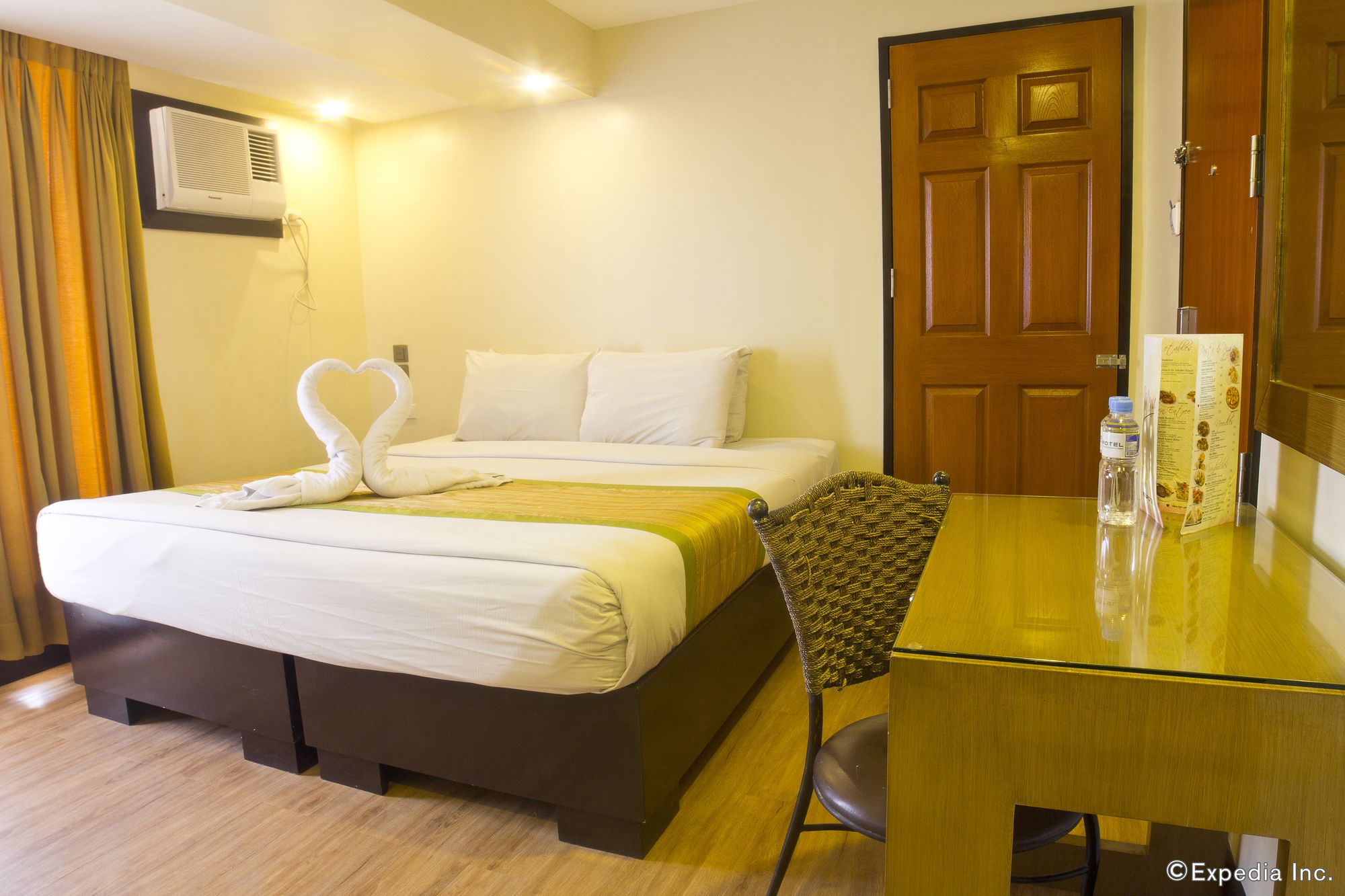 Atrium Hotel