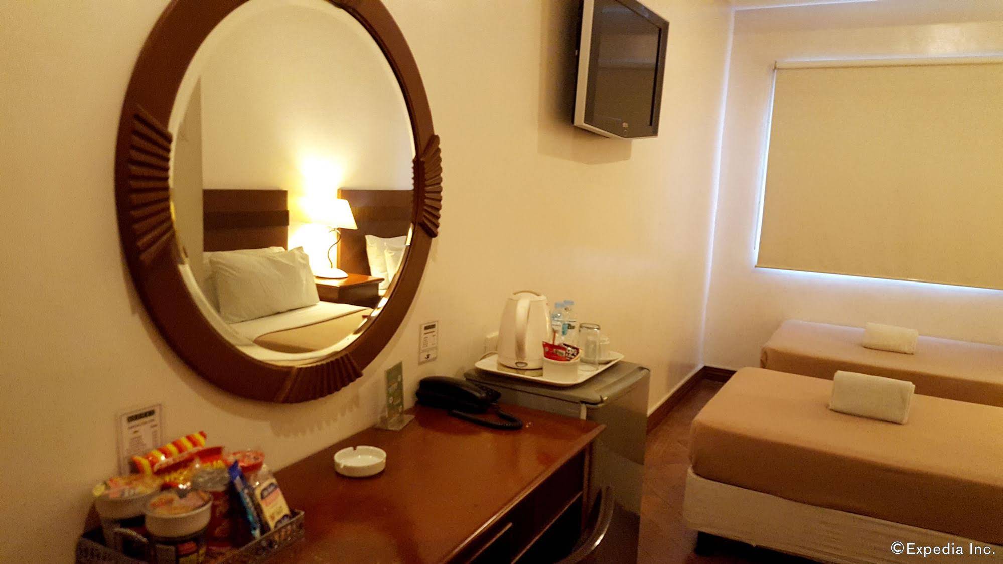 Belvilla Airport Stays Near Makati Manila